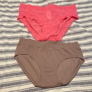 NWT set of 2 Aerie bikini panties size large